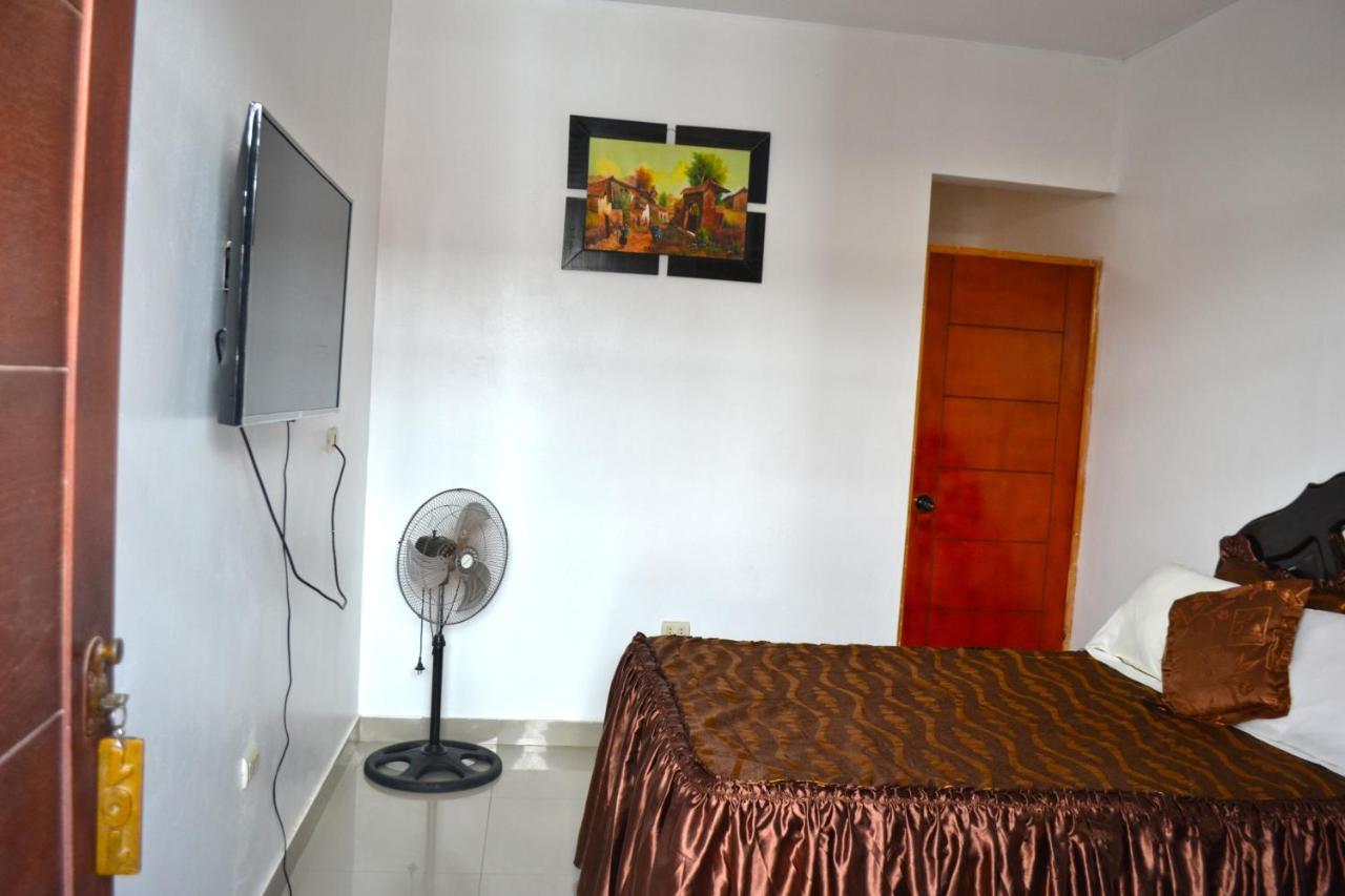 Hostal El Sueno De San Martin ปารากัส ภายนอก รูปภาพ